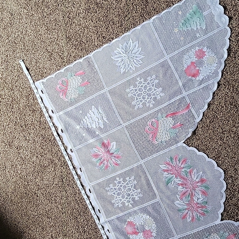 CHRISTMAS CURTAINS - Picture 9 of 12